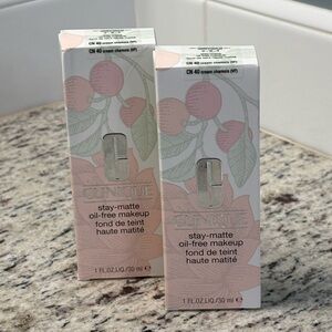 Clinique Stay-Matte Oil-Free Makeup